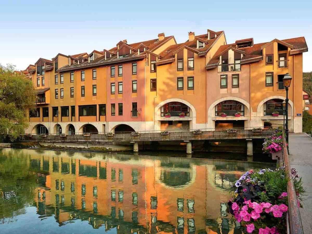 Reve De Jade Devant Le Canal Annecy Exterior photo